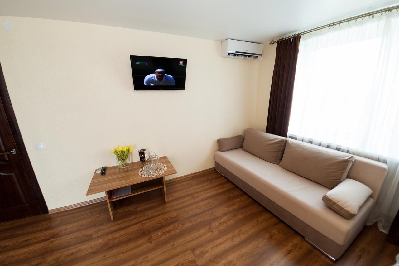 Hotel Oktyabrskaya Gomel Exterior photo