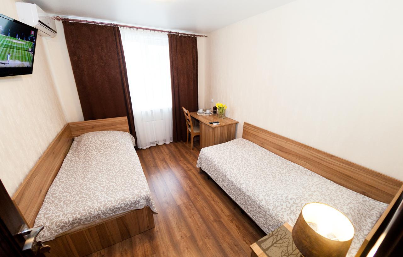 Hotel Oktyabrskaya Gomel Exterior photo