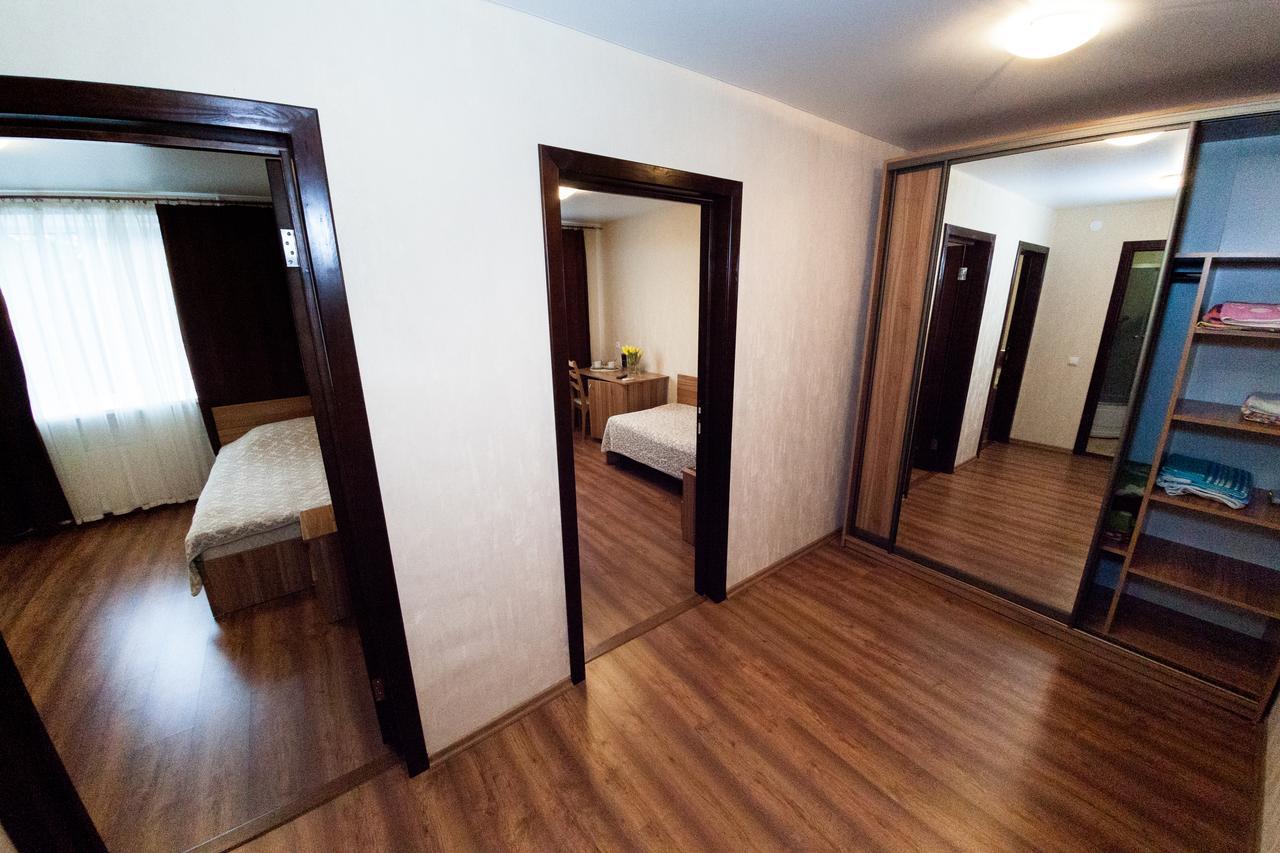 Hotel Oktyabrskaya Gomel Exterior photo
